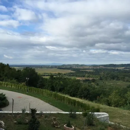 公寓 Boejti Pince *