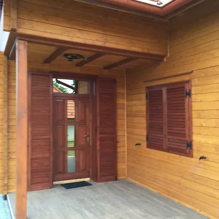 Boejti Pince 公寓 *